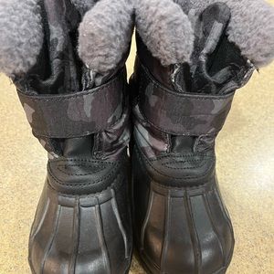 3M Thinsulate Toddler Boots Size 9T/10T